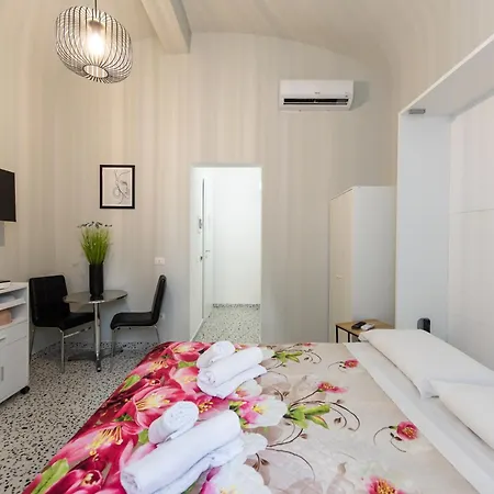 בית הארחה Termini Imperiale 4*